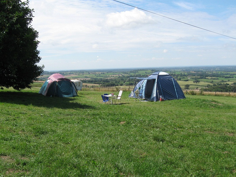 Camping minicamping Chteau de Satenot Ternant